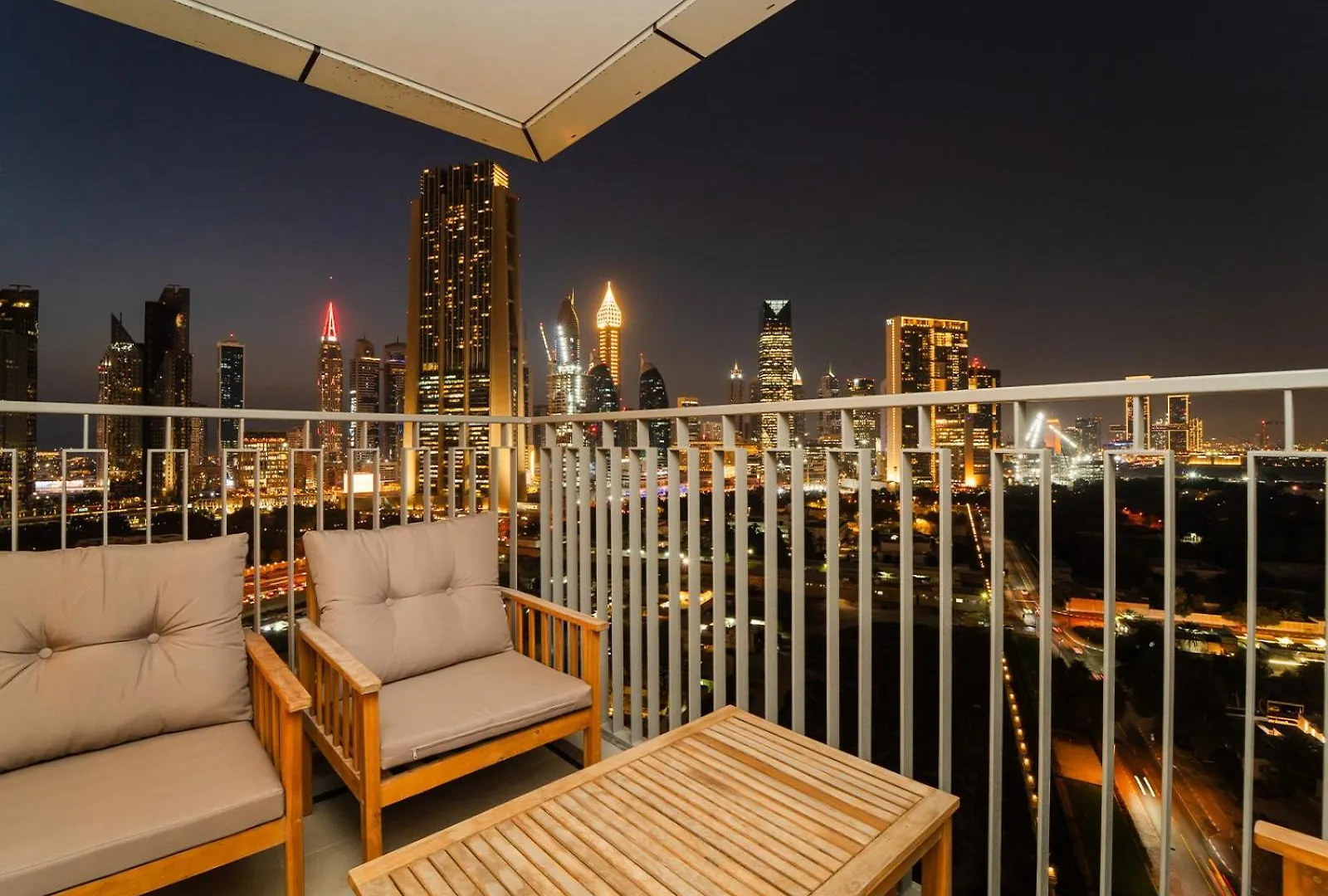Luxury Direct Dubai Mall Access Downtown Views